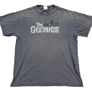 The Goonies T Shirt Men's Medium Graphic Tee Faded Y2K Thrashed